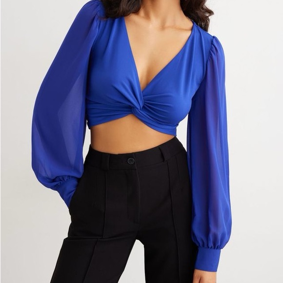 Dynamite Katie Sculpt Twist Front Crop Top (XS) - Picture 5 of 5